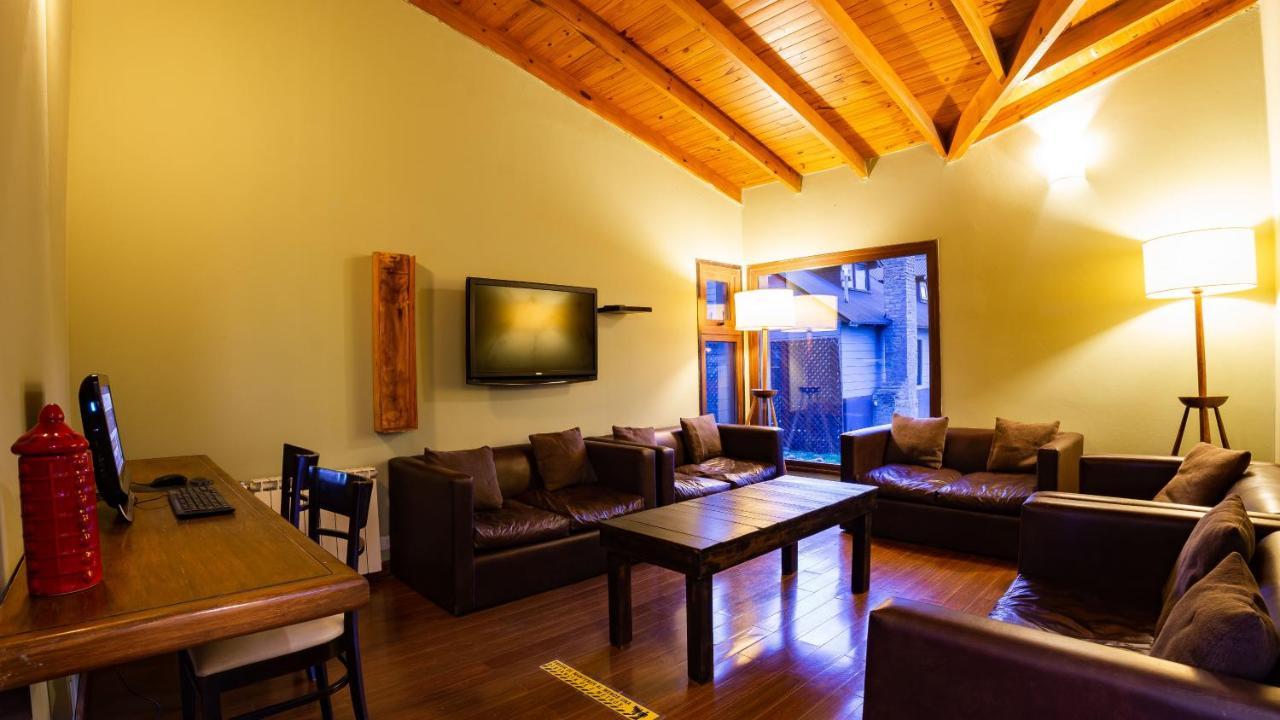 Hotel Poincenot El Chaltén Zewnętrze zdjęcie
